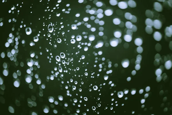 Грязное Стекло Капельками Дождя Атмосферный Зеленый Фон Капельками Дождя Боке — стоковое фото
