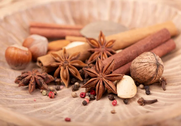 Anijs Specerijen Houten Ondergrond — Stockfoto