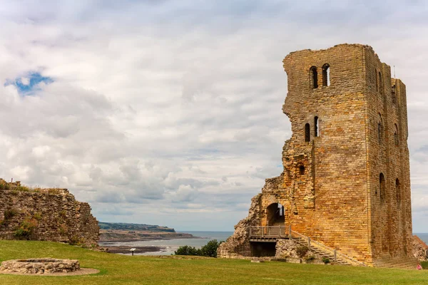 Drammatico Paesaggio Collinare Con Castello Scarborough Nel North Yorkshire — Foto Stock
