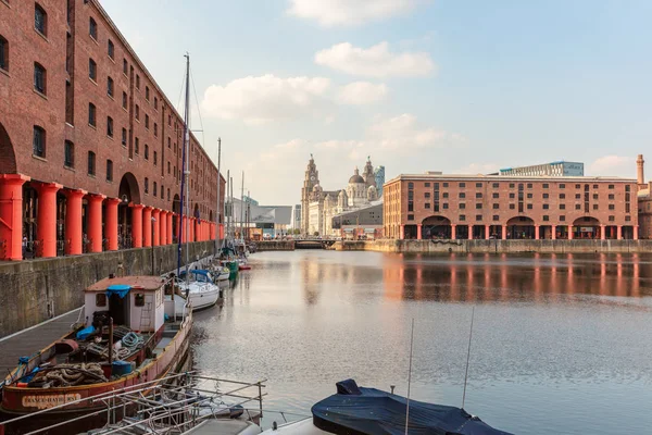 Liverpool Storbritannien Augusti 2016 Royal Albert Dock Turistattraktionerna Liverpool — Stockfoto