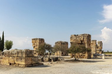 Kutsal Hierapolis, Frigya, bir Denizil Kastamonu ilinin Ege'de antik kentlerinin kalıntıları.