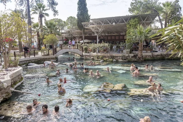 Turquía Pamukkale Octubre 2018 Cleopatra Antique Pool También Moderno Spa — Foto de Stock