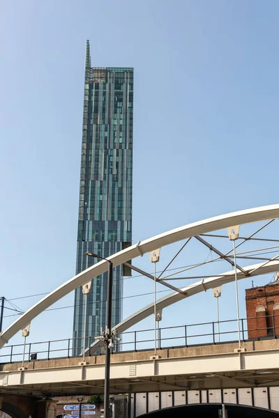 Manchester September 2020 Tall Building Beetham Tower Metal Arches Tram — Stock Photo, Image