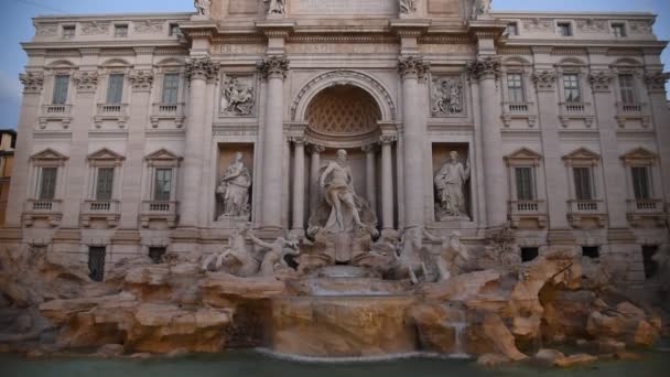 Veduta Della Famosa Fontana Trevi Roma Notte Del Sole — Video Stock