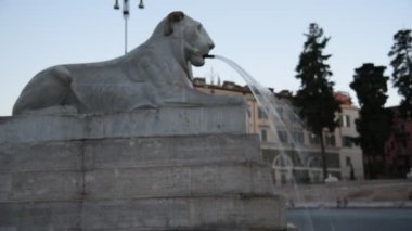 Roma Peapole meydanında aslan Çeşmesi