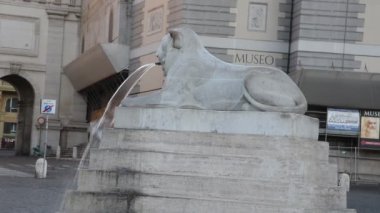 Halk Meydanı ve aslanlar Roma doğal görünümü frome içinde Pincio kare.