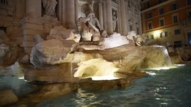 Roma Trinit dei Monti Kilisesi, İspanyol Merdivenleri ve İspanya kare gerçek zamanlı sabahın erken saatlerinde video