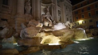 Roma Trinit dei Monti Kilisesi, İspanyol Merdivenleri ve İspanya kare gerçek zamanlı sabahın erken saatlerinde video