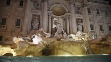 Roma Trinit dei Monti Kilisesi, İspanyol Merdivenleri ve İspanya kare gerçek zamanlı sabahın erken saatlerinde video