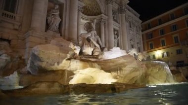 Roma Trinit dei Monti Kilisesi, İspanyol Merdivenleri ve İspanya kare gerçek zamanlı sabahın erken saatlerinde video