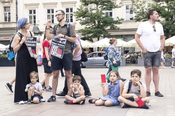 Cracovia Polonia Junio 2018 Grupo Niños Con Padres Sosteniendo Carteles — Foto de Stock