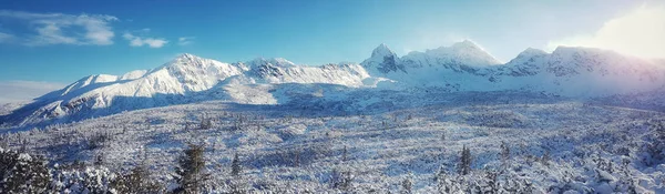 Hermoso Panorama Cordillera Nevada Sol Brilla Por Mañana — Foto de Stock