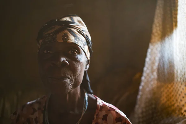 Ndalatando Angola Jul 2017 Retrato Expresivo Una Anciana Africana —  Fotos de Stock