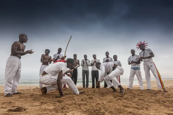 Namibe Angola 2013 Augusztus Afrikai Sportolók Híres Brazil Capoeira Harcot — Stock Fotó