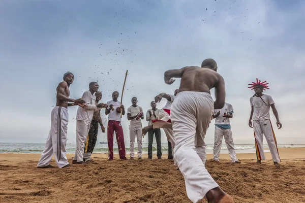 Namibe Angola 2013 Augusztus Afrikai Sportolók Híres Brazil Capoeira Harcot — Stock Fotó
