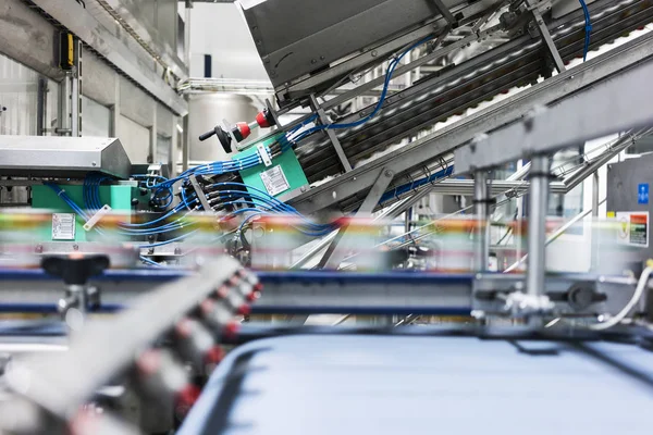 Alfombra Fábrica Bebidas Refrigerantes Para Pasar Con Velocidad — Foto de Stock