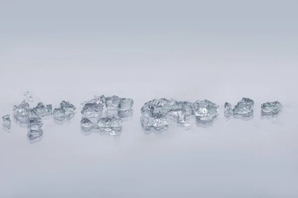 Кусочки Льда Обычно Используемые Рекламе Напитков Isolated — стоковое фото