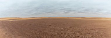 Namib Çölü panoramik manzaralı. Afrika. Angola.