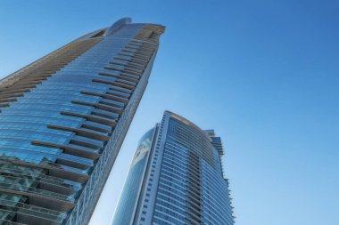 Gelen Dubai gökdelenler altında görüntüleyin. Birleşik Arap Emirlikleri.