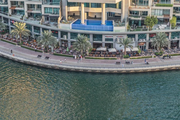 VAE/Dubai 20 Dez 2018-top uitzicht van Dubai Marina Promenade. Uae. — Stockfoto