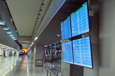 Polonya, Varşova, Chopin Havaalanı, 28, yanuary 2018, dijital bilgi panosu uçuşlar airport, Polonya, Varşova, zamanlama ile Chopin Havaalanı, 28, yanuary 2018