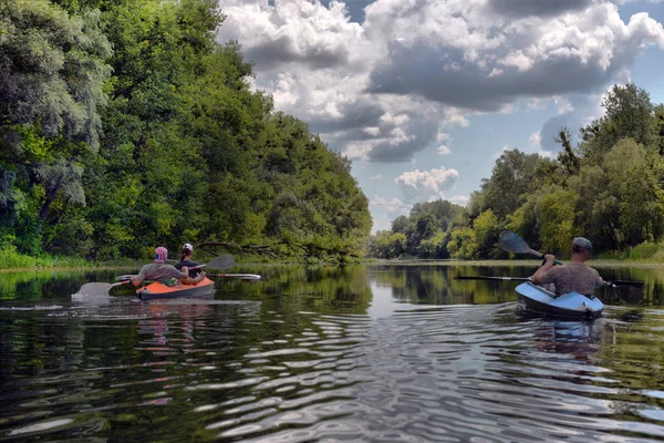 Ukraine, Psyol, 26,07,2019. Couple kayaking together in mangrove — Stock Photo, Image