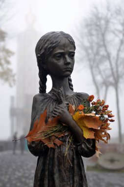 Holodomor kurbanlarının anısına. Bir ışık heykeli