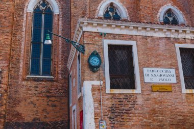 Venice, İtalya - 24 Mayıs 2018: Güzel mimari benzersiz bir Venedik. Kartpostal şehir manzaralı.