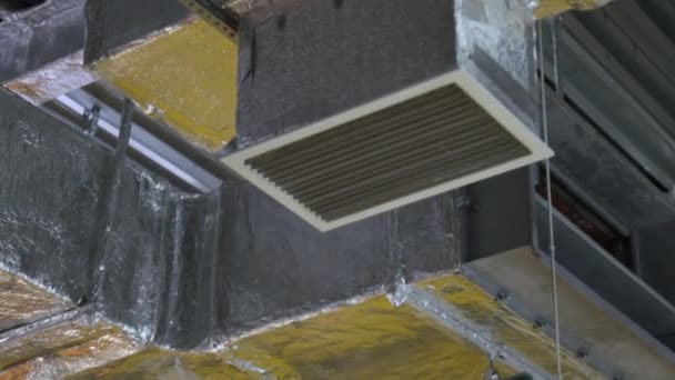 Sistema Ventilación Sala Industrial Tuberías Aire Techo — Vídeos de Stock