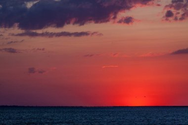 Azak Denizi'nde gün batımı