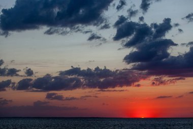 Azak Denizi'nde gün batımı