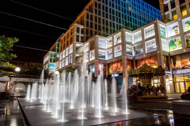 Gece şehri Dnipro, Ukrayna