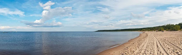 Plage de sable du lac Ladoga — Photo