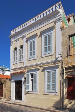 Rodos Eski kasaba ahşap kepenkleri ile güzel bir ev