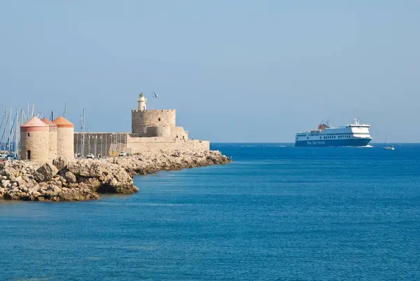 Rhodes Landmark Mandraki Port. Greece. — Stock Photo, Image