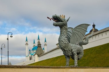 Zilant Kazan Kul Şerif Mosque yakınındaki sembolüdür