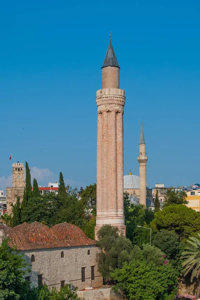 Yivli Minare moskén i Antalya — Stockfoto