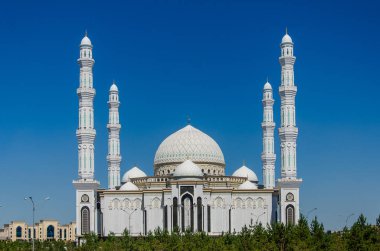 Nur Sultan Hazret Sultan Camii
