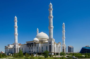 Hazret Sultan Mosque in Nur Sultan clipart