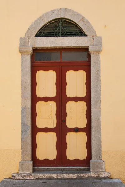 Ξύλινη πόρτα vintage — Φωτογραφία Αρχείου