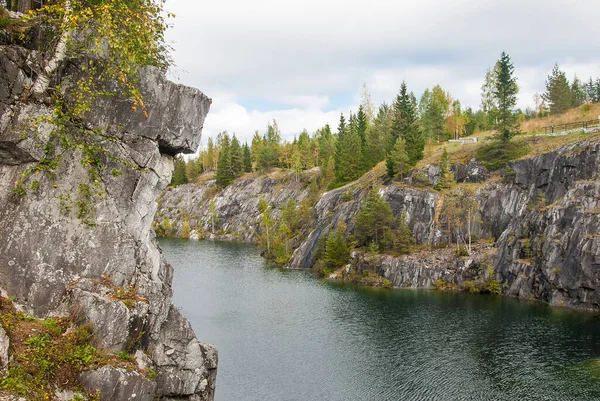 Ruskeala Mountain Park Bezienswaardigheid Van Rusland Marmeren Berg Rots Steengroeve — Stockfoto