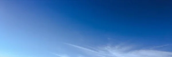 Прекрасні Хмари Блакитним Фоном Неба Природа Погода Хмарне Блакитне Небо — стокове фото