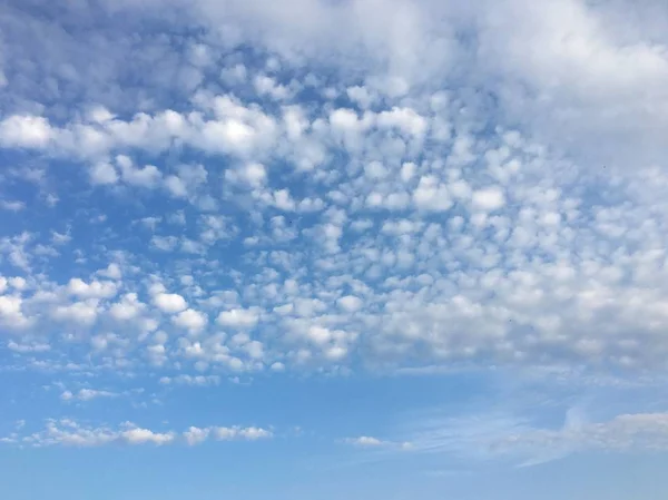 Hermosas Nubes Sobre Fondo Azul Del Cielo Cielo Nublado Cielo — Foto de Stock
