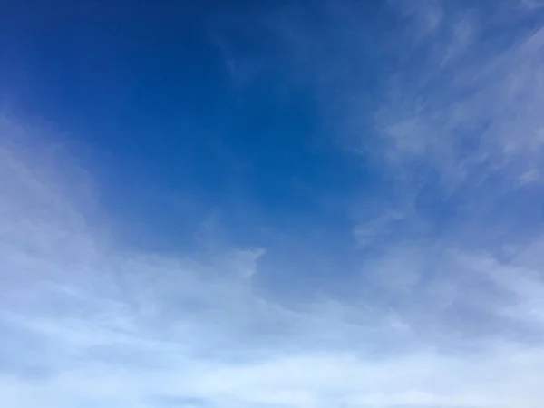 Awan Indah Dengan Latar Langit Biru Awan Langit Langit Biru — Stok Foto