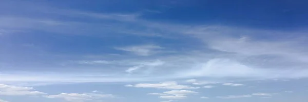 Hermosas Nubes Sobre Fondo Azul Del Cielo Cielo Nublado Cielo — Foto de Stock