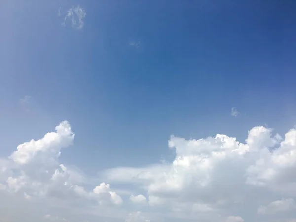 Hermosas Nubes Sobre Fondo Azul Del Cielo Cielo Nuboso Cielo — Foto de Stock