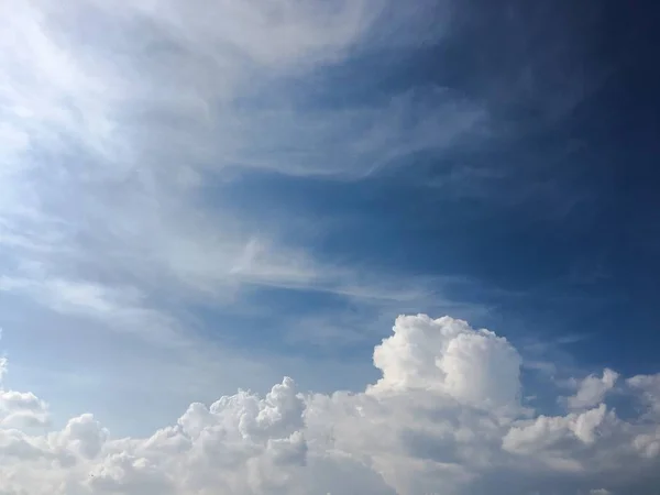 Nubes Sobre Fondo Azul Del Cielo Nubes Cielo —  Fotos de Stock
