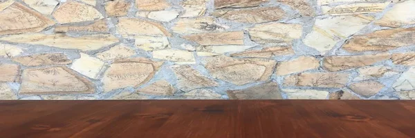 Tábuas Mesa Madeira Marrom Fundo Parede Pedra Borrada Branca Corredor — Fotografia de Stock