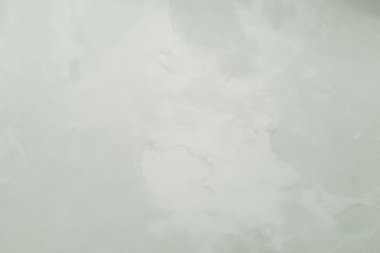 Beyaz boyalı yıkanmış fırça boya darbeleri ile arka plan beyaz ve siyah tonlarında dokulu. Resim sanat arka planlar soyut. El boyaması doku