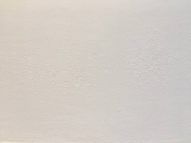 Beyaz boyalı yıkanmış fırça boya darbeleri ile arka plan beyaz ve siyah tonlarında dokulu. Resim sanat arka planlar soyut. El boyaması doku